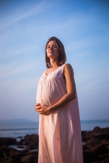 Maternity & Nursing Gowns - Small Flowers Sleeveless