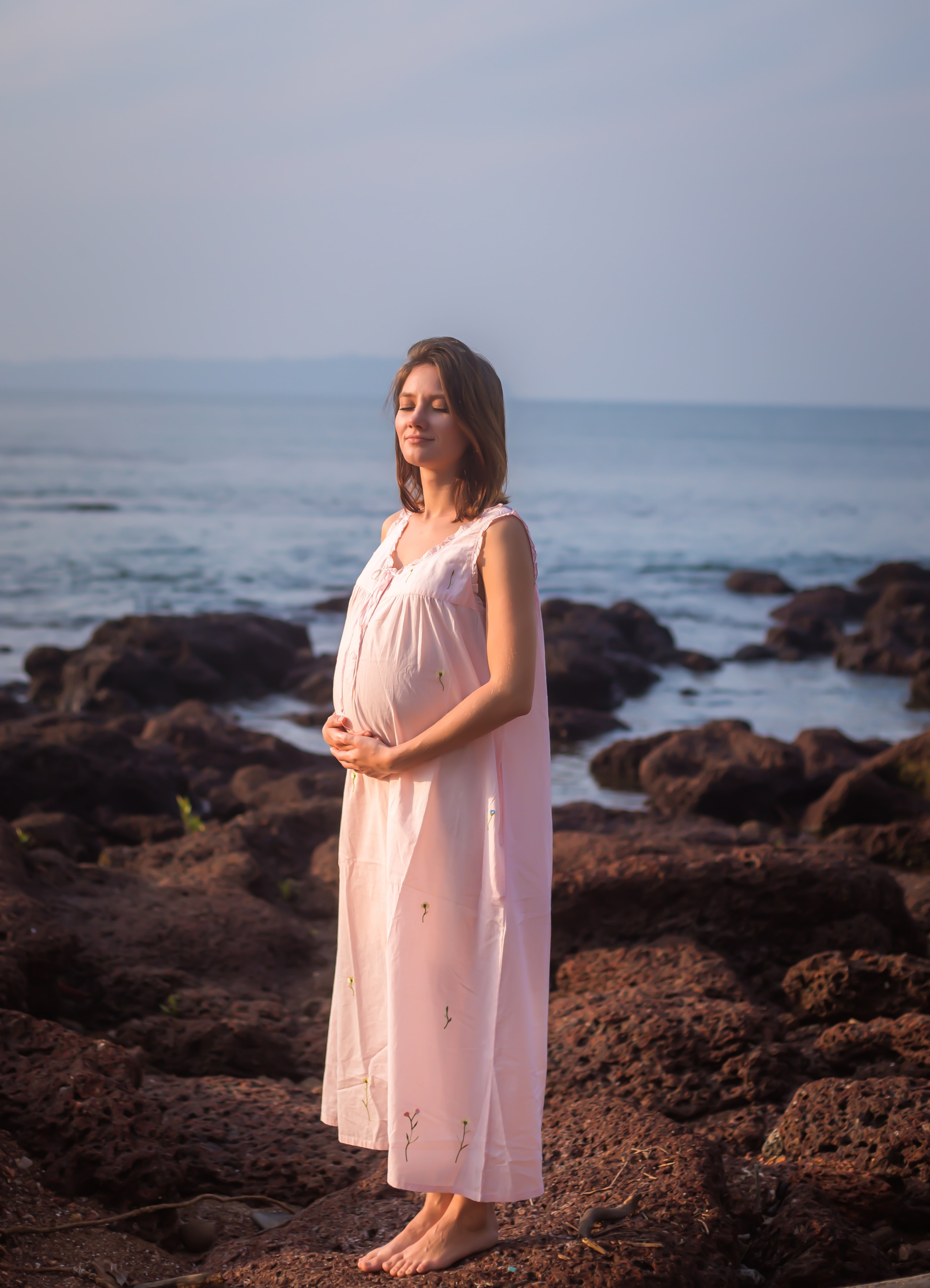 Maternity & Nursing Gowns - Small Flowers Sleeveless