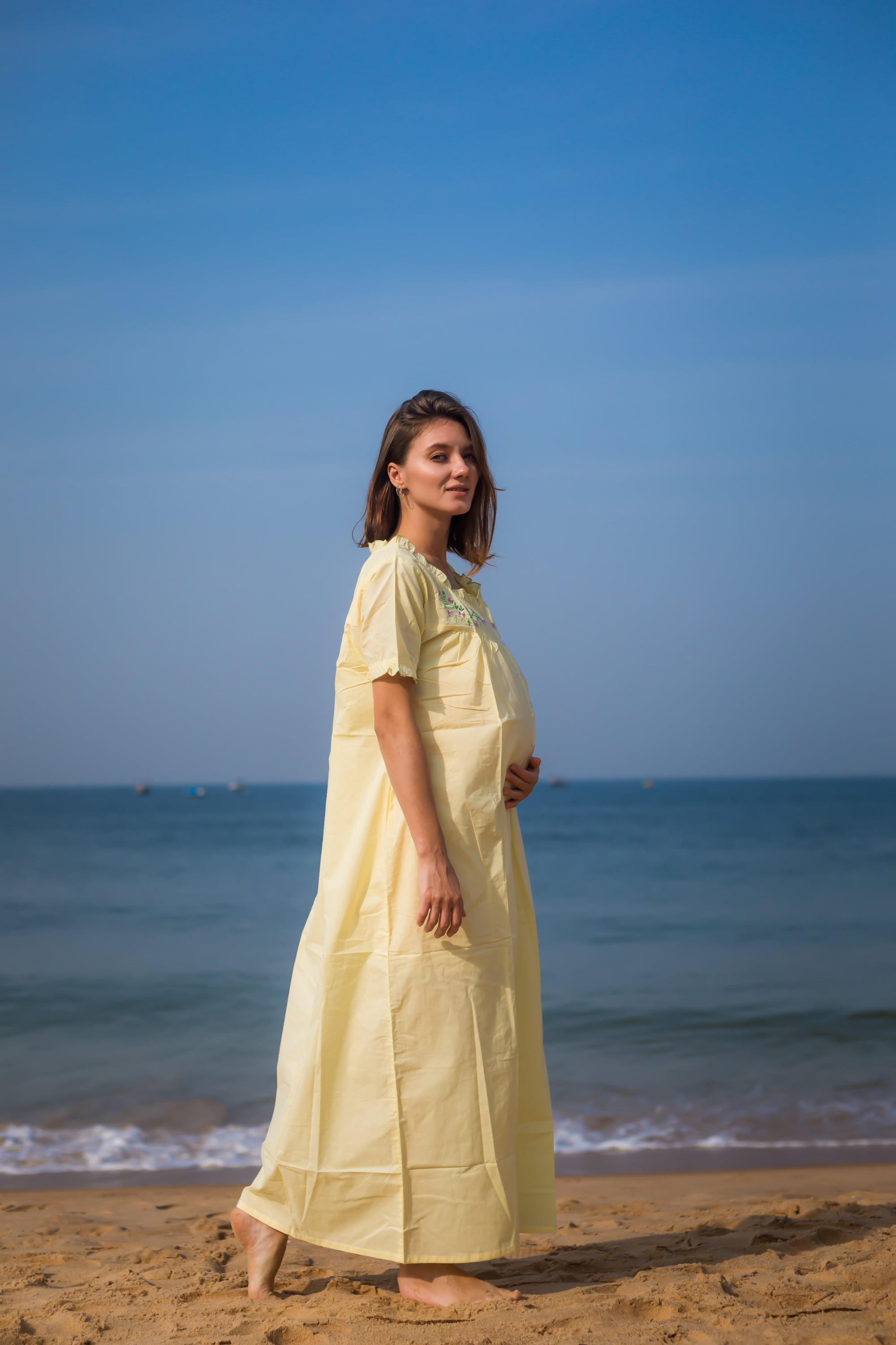 Maternity & Nursing Gowns - Floral Wreath - Sleeves