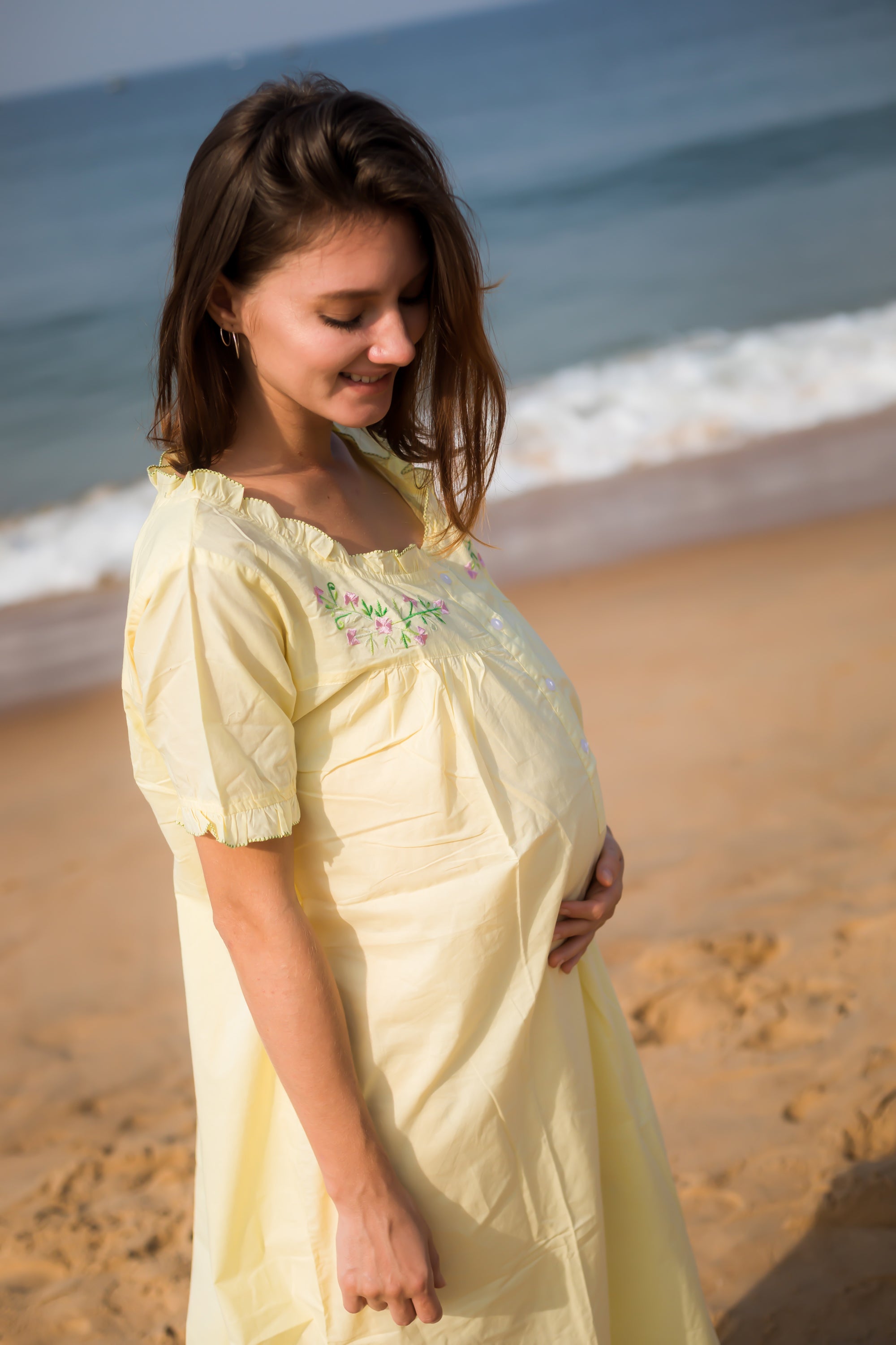 Maternity & Nursing Gowns - Floral Wreath - Sleeves