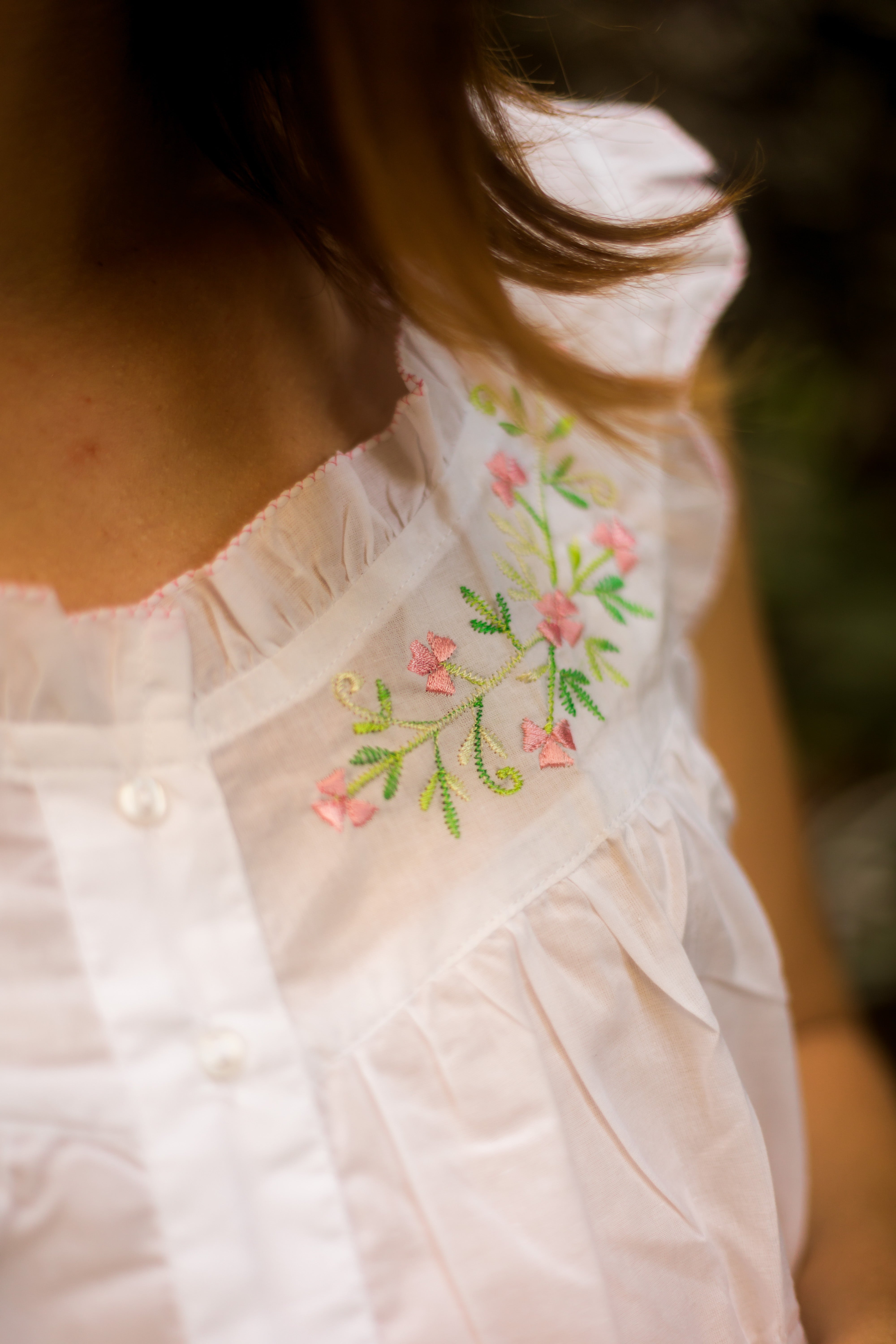 Maternity & Nursing Gowns - Floral Wreath Short Sleeveless