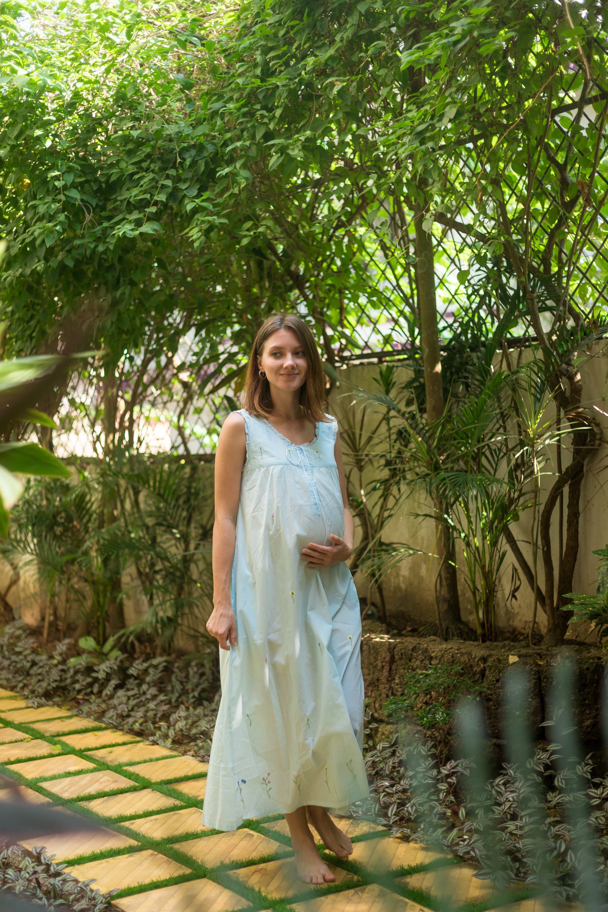 Maternity & Nursing Gowns - Small Flowers Sleeveless