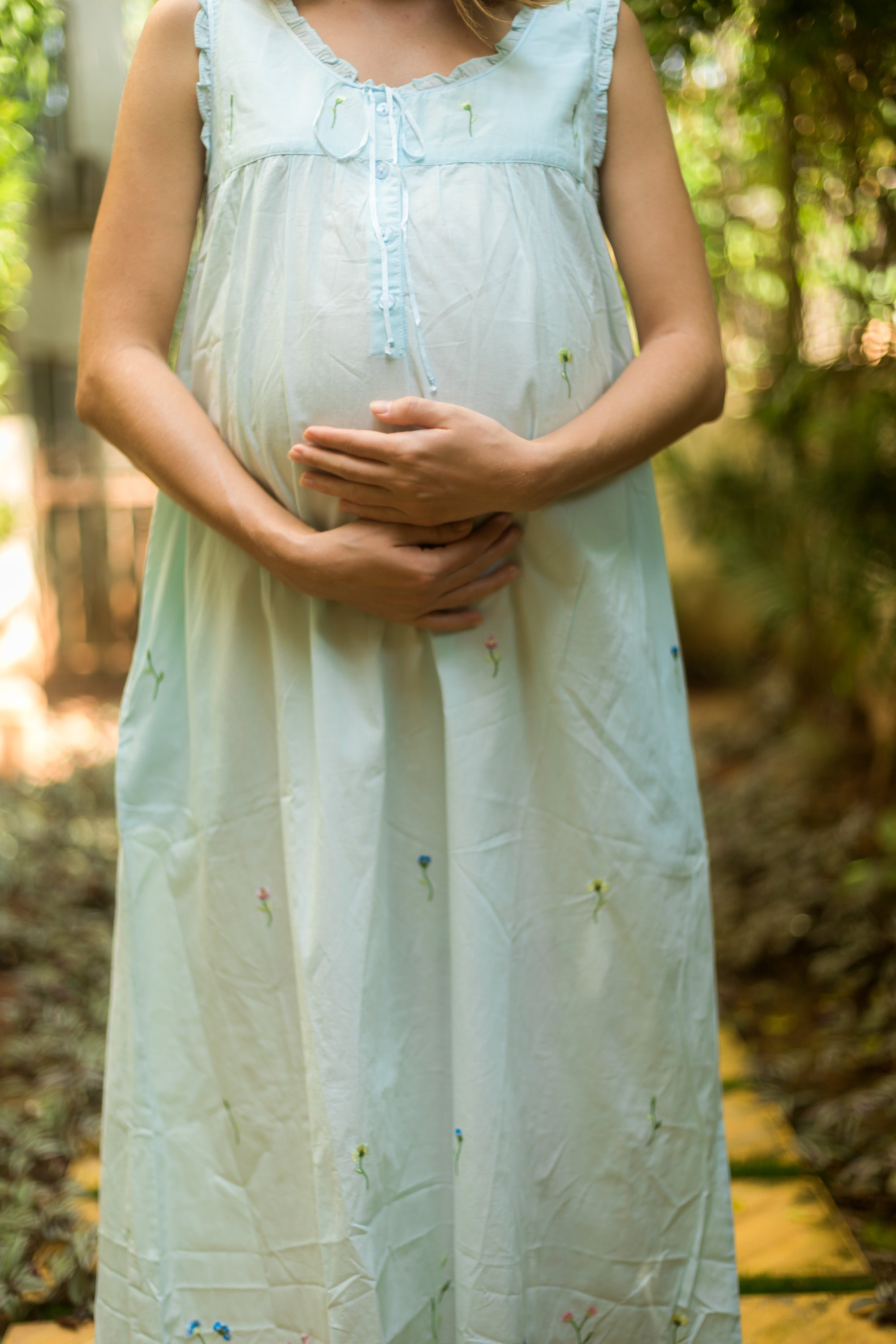Maternity & Nursing Gowns - Small Flowers Sleeveless