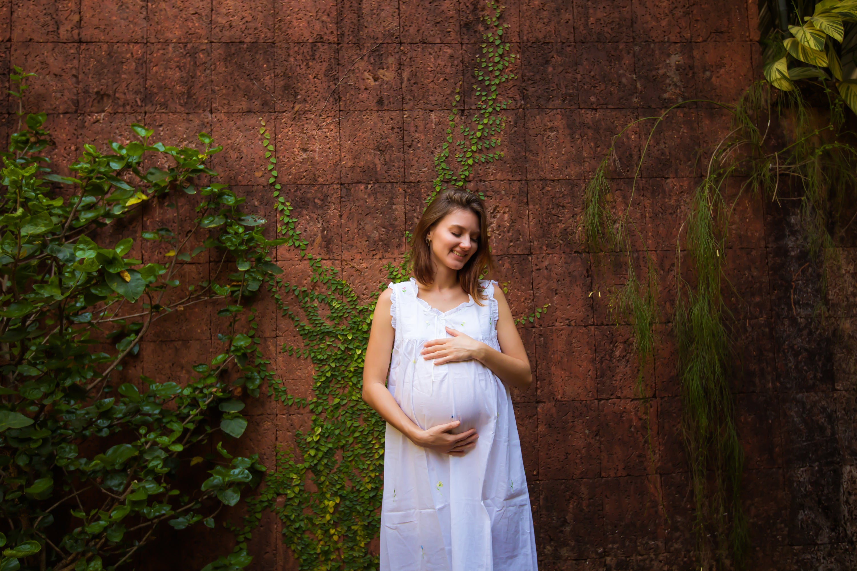 Maternity & Nursing Gowns - Small Flowers Sleeveless