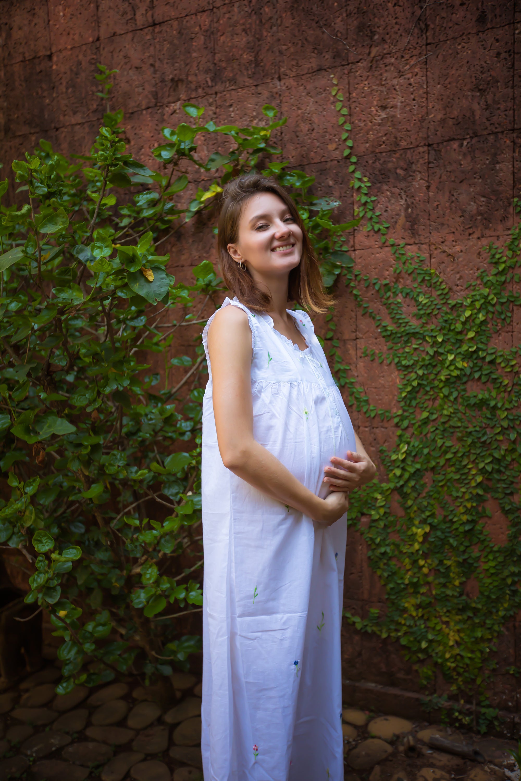 Maternity & Nursing Gowns - Small Flowers Sleeveless